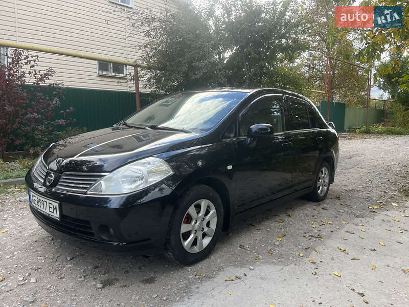 Седан Nissan TIIDA 2007 в Каменском