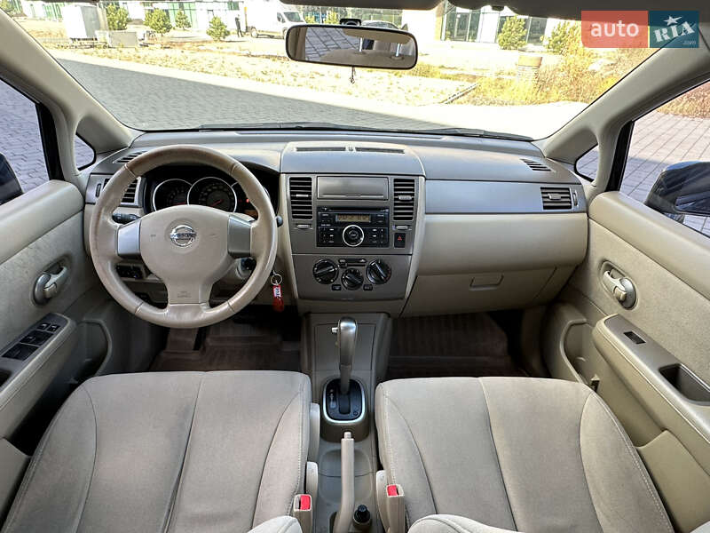 Хетчбек Nissan TIIDA 2008 в Хмельницькому