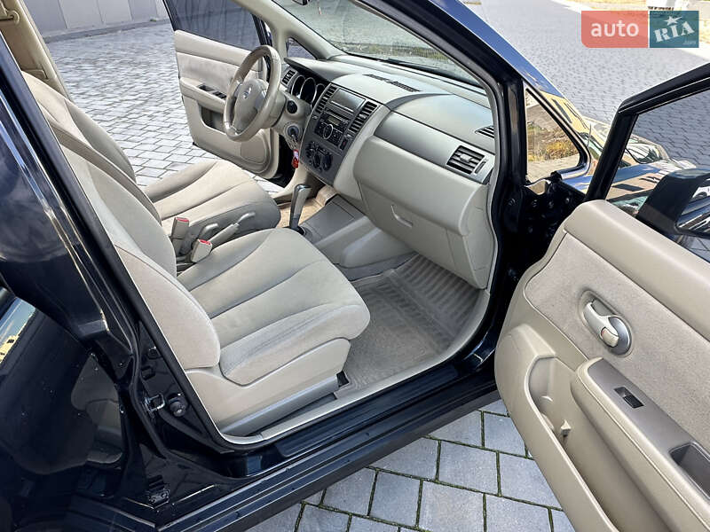 Хетчбек Nissan TIIDA 2008 в Хмельницькому