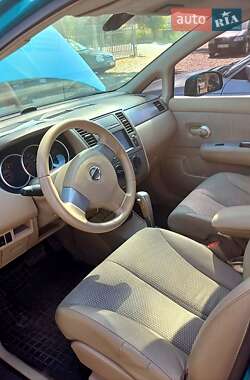 Хэтчбек Nissan TIIDA 2006 в Новой Одессе