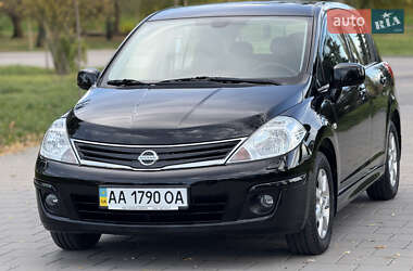 Хэтчбек Nissan TIIDA 2012 в Виннице