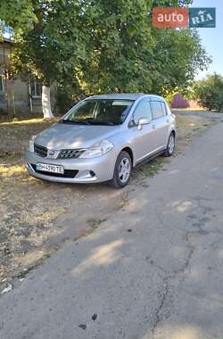 Хэтчбек Nissan TIIDA 2012 в Овидиополе