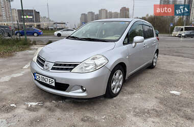 Хэтчбек Nissan TIIDA 2012 в Киеве