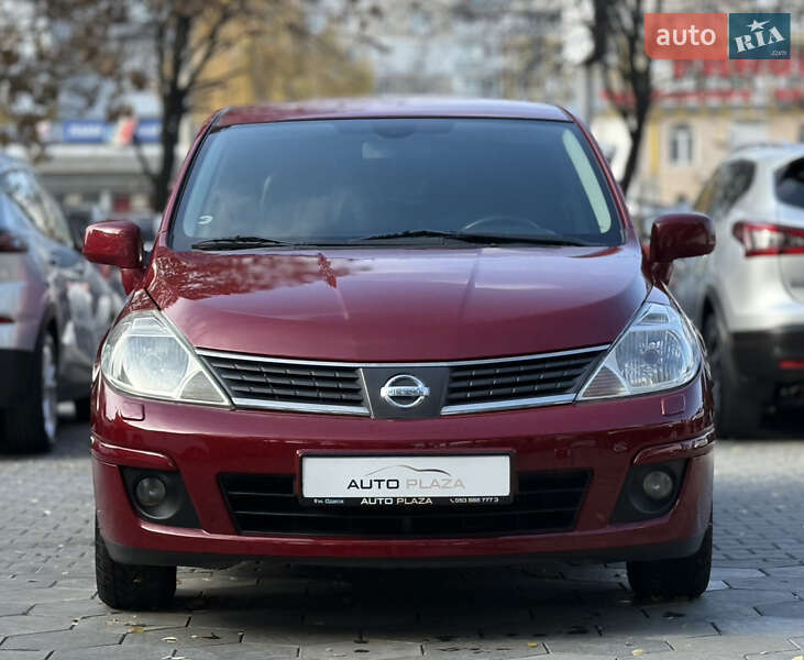 Хэтчбек Nissan TIIDA 2008 в Одессе