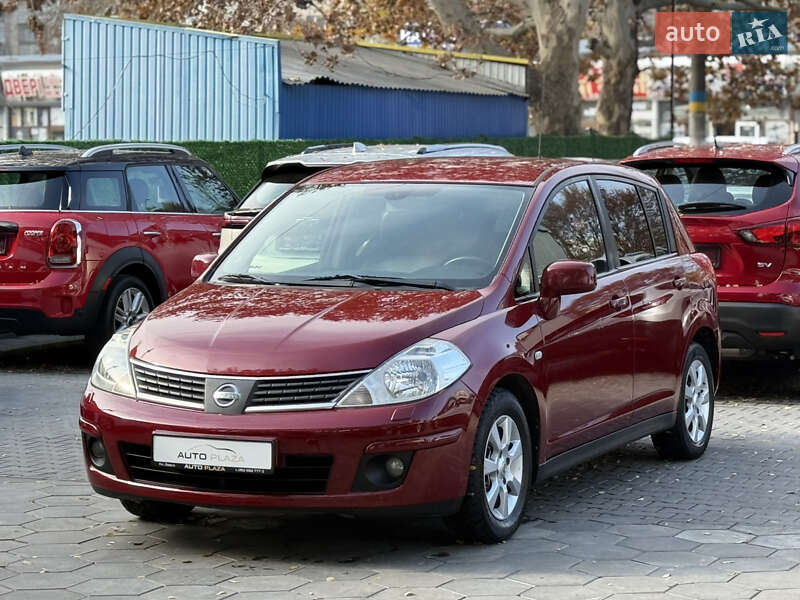 Хэтчбек Nissan TIIDA 2008 в Одессе