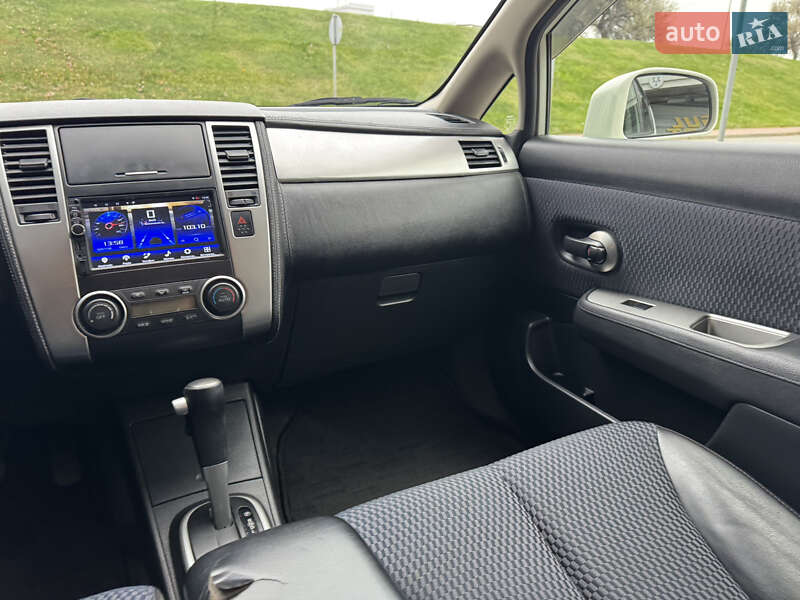 Хэтчбек Nissan TIIDA 2010 в Киеве фото 23 Хэтчбек Nissan TIIDA 2010 в Киеве