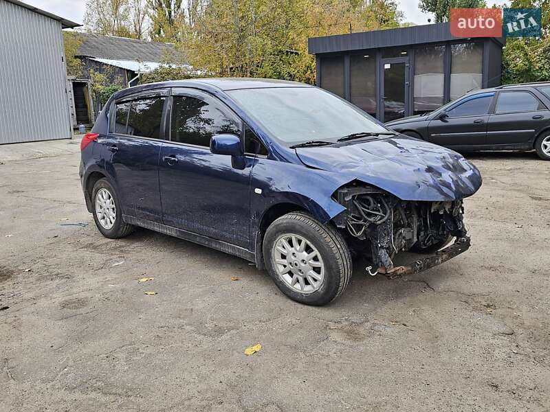 Хетчбек Nissan TIIDA 2007 в Києві