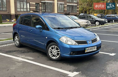 Хэтчбек Nissan TIIDA 2008 в Чернигове