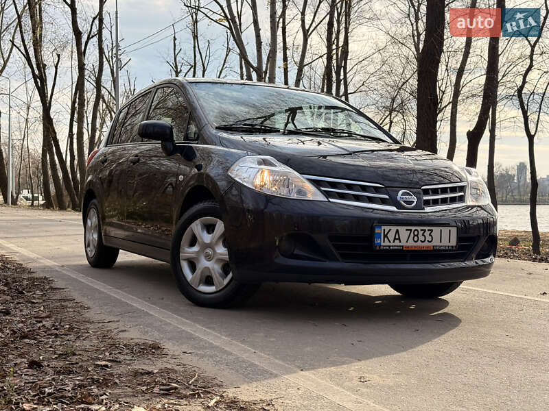 Хэтчбек Nissan TIIDA 2011 в Киеве фото 14 Хэтчбек Nissan TIIDA 2011 в Киеве