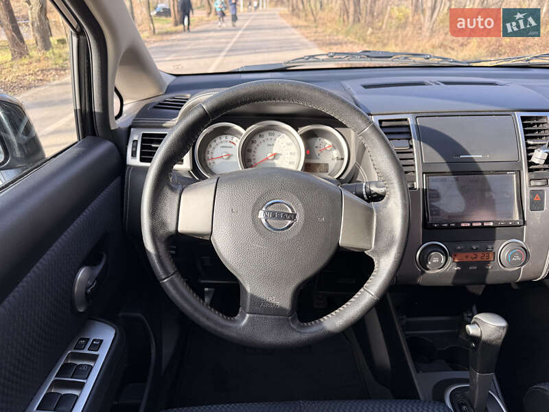 Хэтчбек Nissan TIIDA 2011 в Киеве фото 46 Хэтчбек Nissan TIIDA 2011 в Киеве