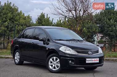 Седан Nissan TIIDA 2011 в Хмельницком