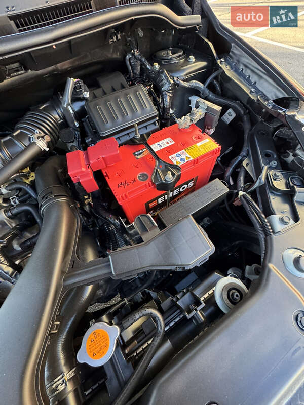 Хэтчбек Nissan TIIDA 2010 в Киеве