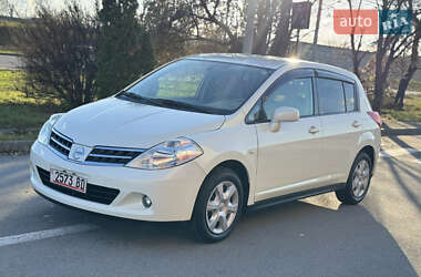 Хетчбек Nissan TIIDA 2012 в Києві