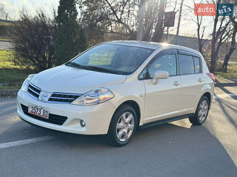 Nissan TIIDA 2012 Nissan TIIDA 2012