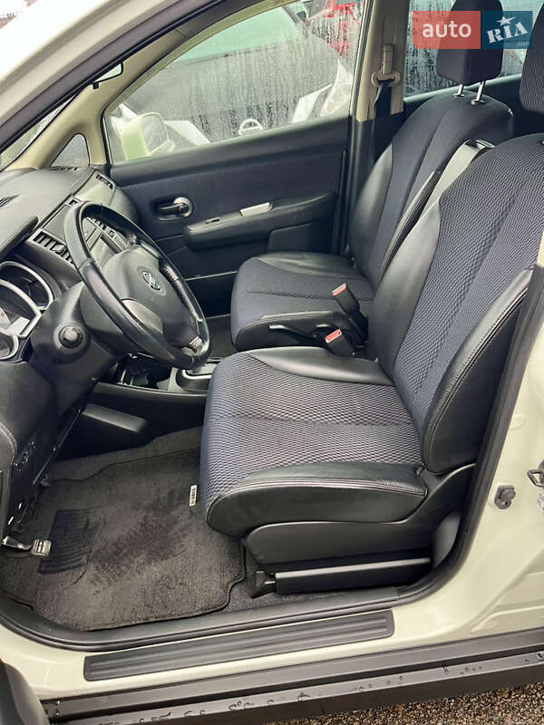 Хэтчбек Nissan TIIDA 2010 в Белой Церкви