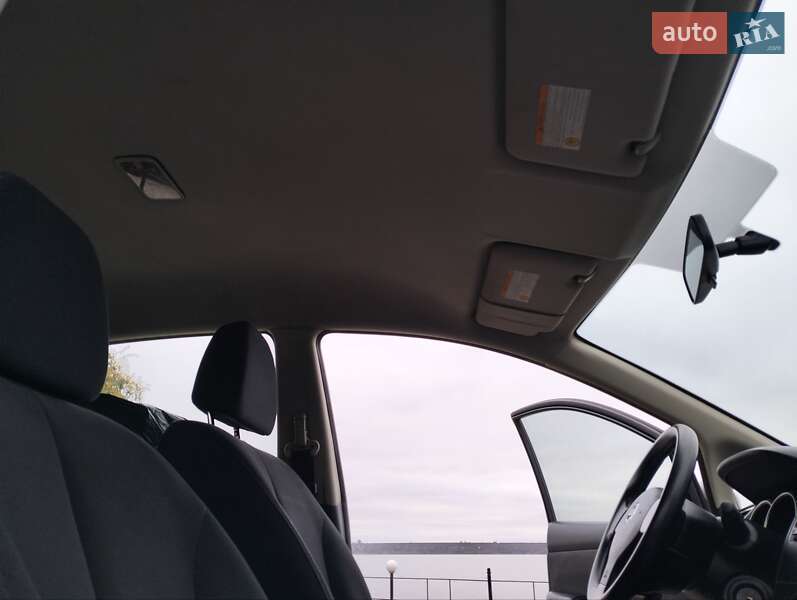 Хэтчбек Nissan TIIDA 2008 в Николаеве