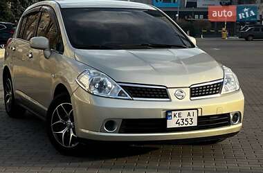 Хэтчбек Nissan TIIDA 2008 в Днепре