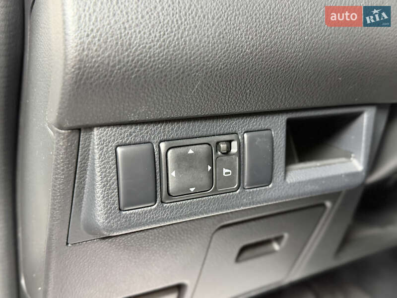 Хэтчбек Nissan TIIDA 2008 в Одессе