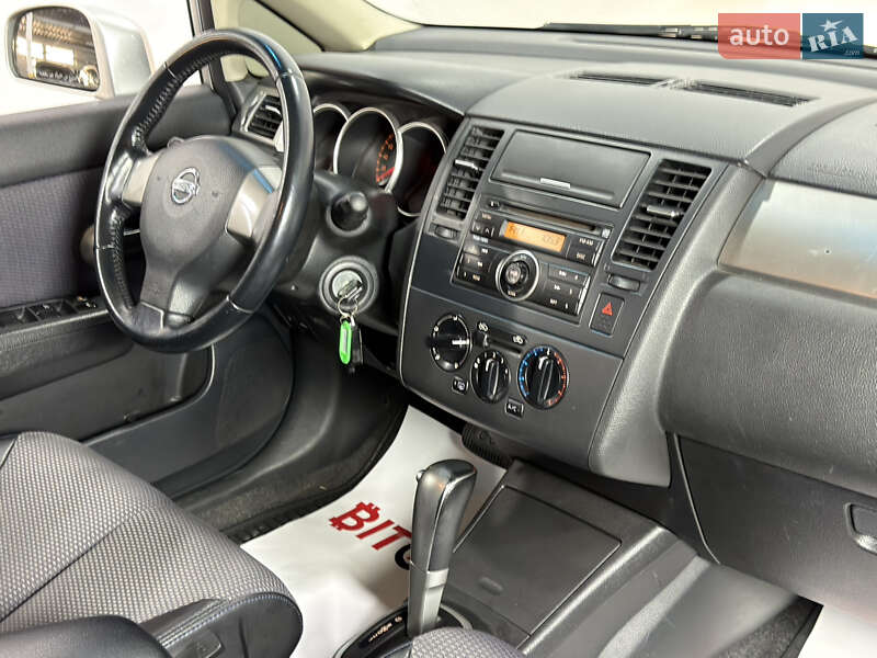 Хэтчбек Nissan TIIDA 2008 в Одессе