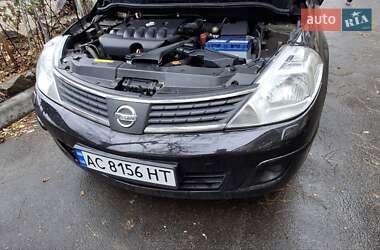 Седан Nissan TIIDA 2010 в Миколаєві