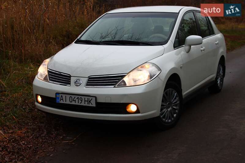 Седан Nissan TIIDA 2007 в Белой Церкви