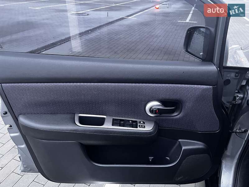 Хэтчбек Nissan TIIDA 2007 в Виннице фото 18 Хэтчбек Nissan TIIDA 2007 в Виннице