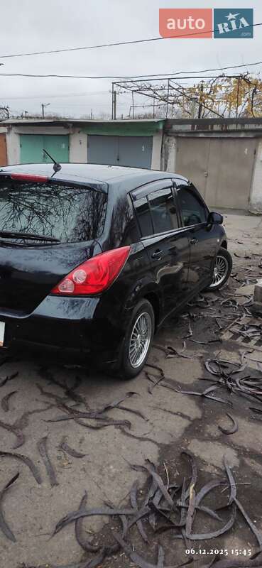 Nissan TIIDA 2008