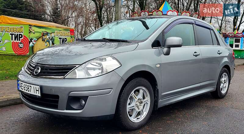 Nissan TIIDA 2010 Nissan TIIDA 2010