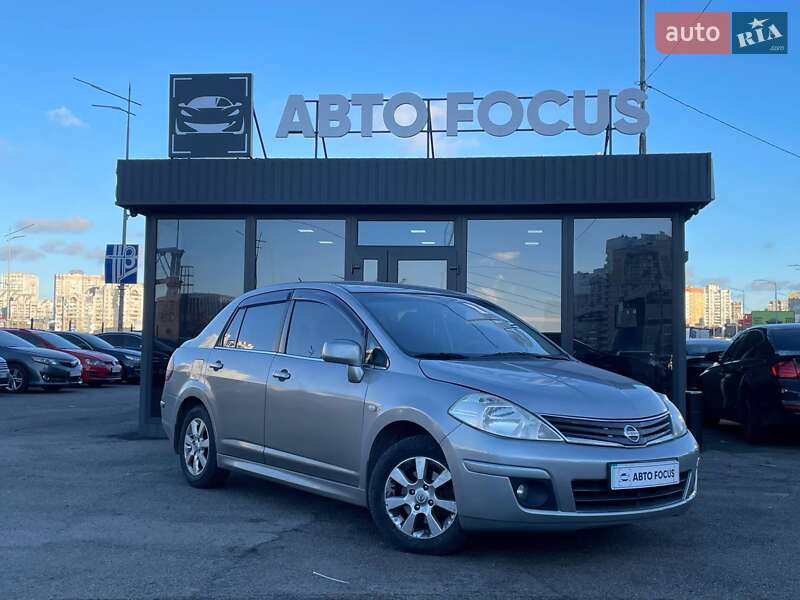 Nissan TIIDA 2011 Nissan TIIDA 2011