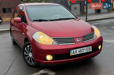 Седан Nissan TIIDA 2007 в Харькове