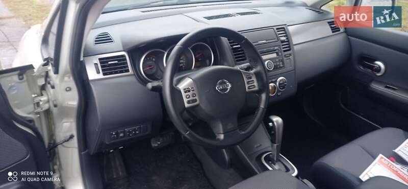 Хетчбек Nissan TIIDA 2008 в Вінниці