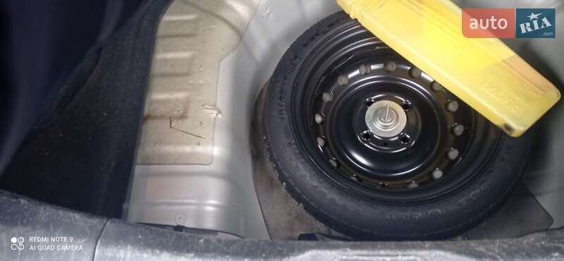 Хетчбек Nissan TIIDA 2008 в Вінниці