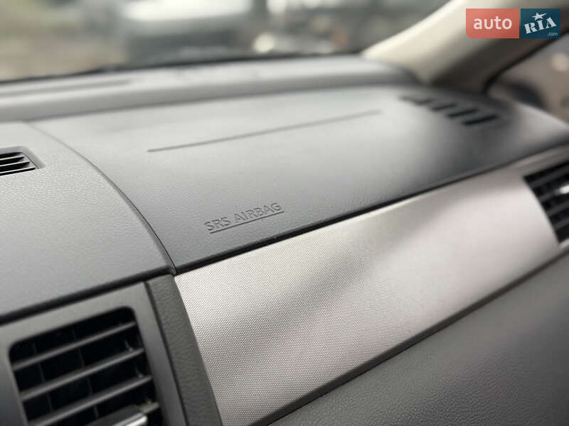 Хетчбек Nissan TIIDA 2008 в Звенигородці