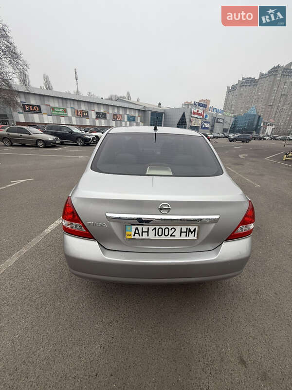 Седан Nissan TIIDA 2007 в Одесі