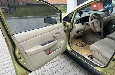 Хэтчбек Nissan TIIDA 2008 в Хмельницком