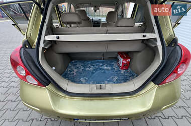 Хэтчбек Nissan TIIDA 2008 в Хмельницком