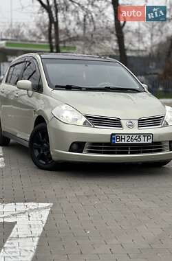 Хетчбек Nissan TIIDA 2006 в Одесі