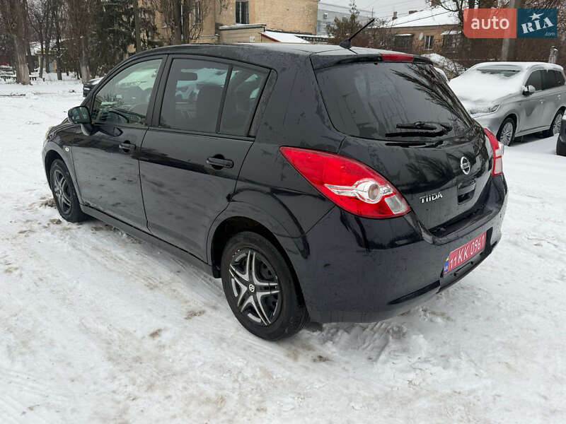 Седан Nissan TIIDA 2012 в Києві фото 10 Седан Nissan TIIDA 2012 в Києві