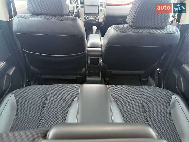 Седан Nissan TIIDA 2012 в Києві фото 31 Седан Nissan TIIDA 2012 в Києві