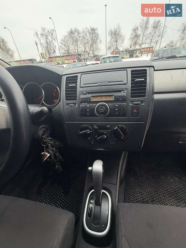 Хэтчбек Nissan TIIDA 2008 в Киеве фото 38 Хэтчбек Nissan TIIDA 2008 в Киеве