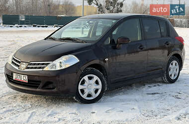 Хэтчбек Nissan TIIDA 2012 в Киеве