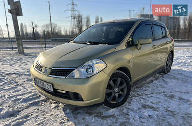 Хэтчбек Nissan TIIDA 2008 в Киеве