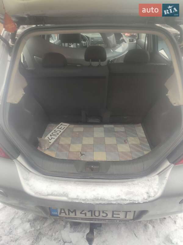 Хэтчбек Nissan TIIDA 2008 в Кропивницком