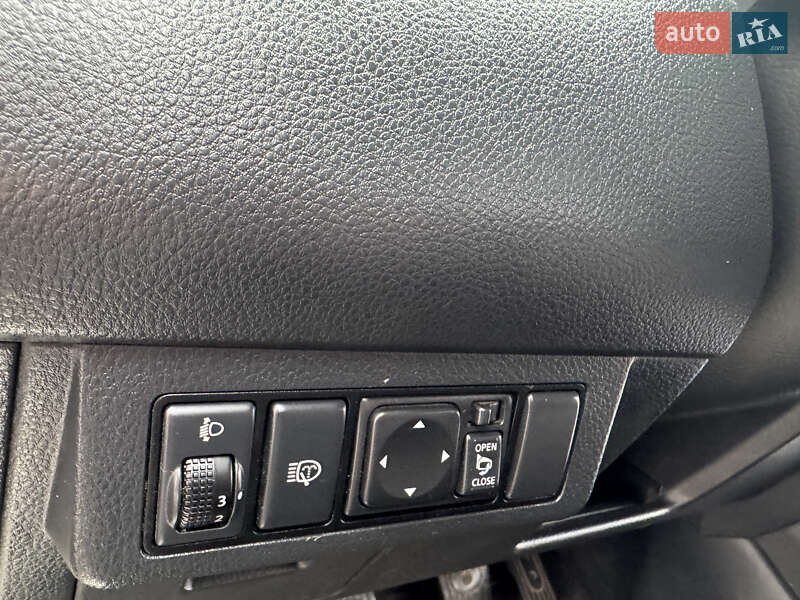 Седан Nissan TIIDA 2011 в Одессе