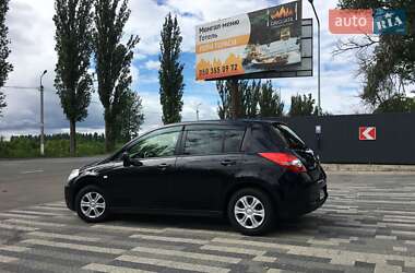 Хетчбек Nissan TIIDA 2011 в Києві
