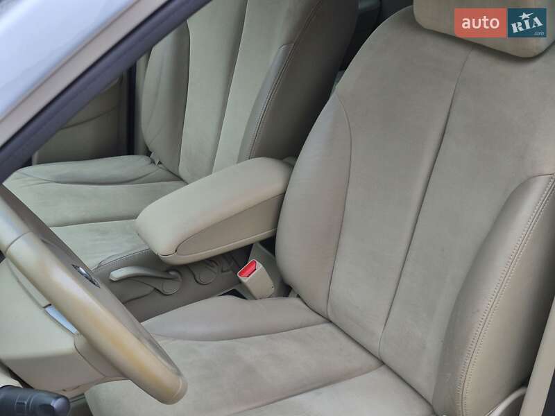 Хэтчбек Nissan TIIDA 2010 в Одессе фото 18 Хэтчбек Nissan TIIDA 2010 в Одессе