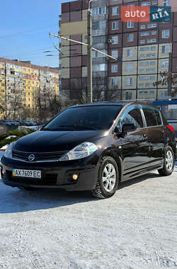 Хетчбек Nissan TIIDA 2012 в Дніпрі