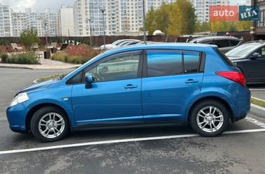 Хэтчбек Nissan TIIDA 2008 в Чернигове