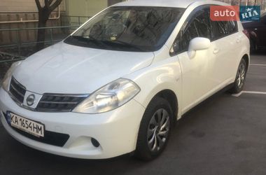 Хетчбек Nissan TIIDA 2010 в Ірпені