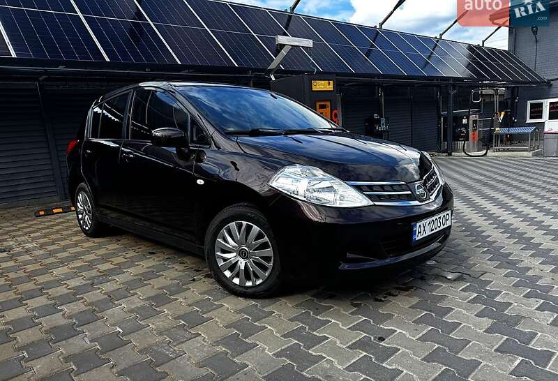 Хетчбек Nissan TIIDA 2012 в Харкові